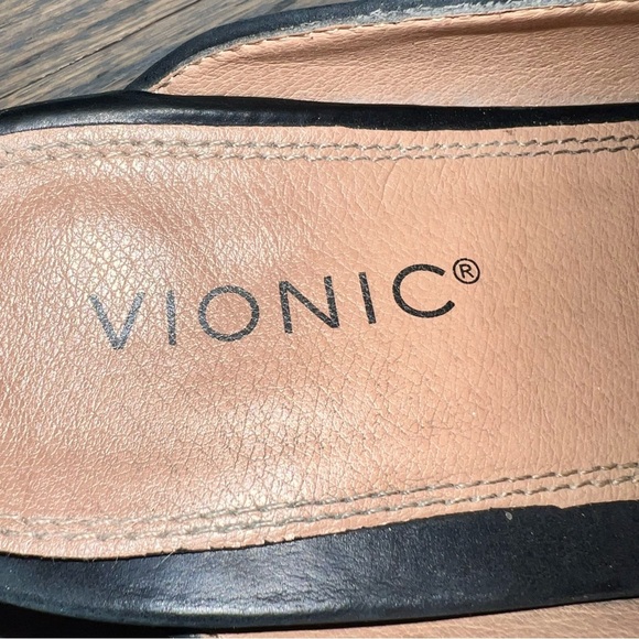 Vionic Black Suede Tassel Loafer Mules Size 7.5 | Arch Support Orthotic Shoe - Picture 4 of 6